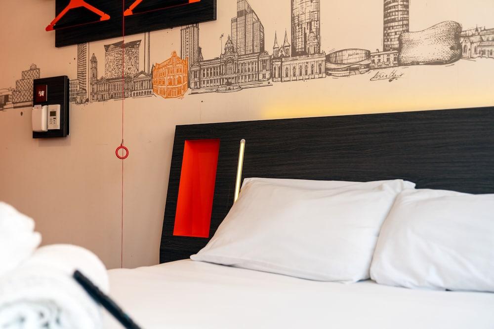 Easyhotel Бирмингам Екстериор снимка