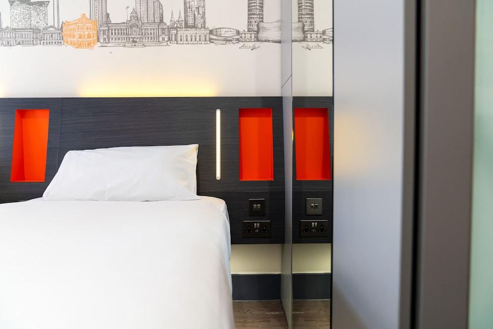 Easyhotel Бирмингам Екстериор снимка
